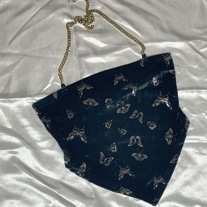 Butterfly top